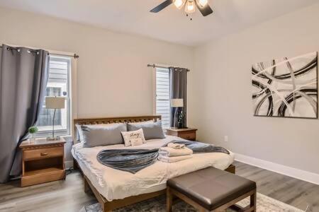 הוילה נאשוויל New Build 5 Min To Broadway Sleeps 10 מראה חיצוני תמונה
