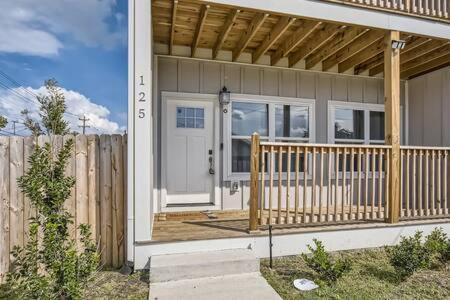 הוילה נאשוויל New Build 5 Min To Broadway Sleeps 10 מראה חיצוני תמונה